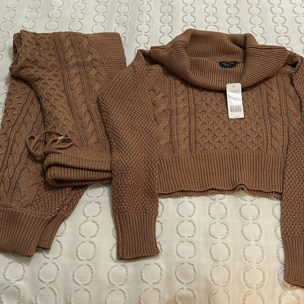Gorgeous Bebe set, brand new.